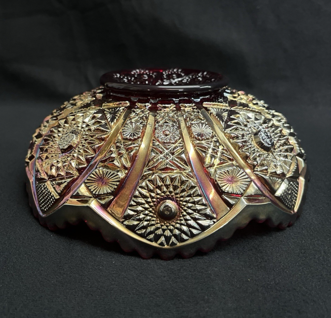 Imperial Glass OH Daisy & Button Golden Sunset Carnival Red Round Bowl 8"