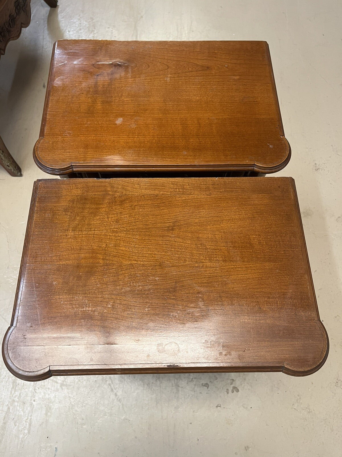 PAIR OF FRENCH LOUIS XVI STYLE TWO-DRAWER NIGHTSTANDS END TABLES