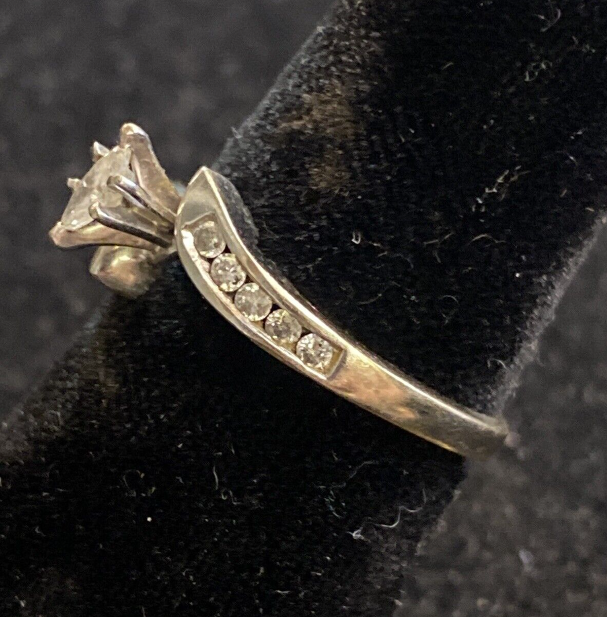 14k White Gold & Diamond Ring SZ 6.5 2.9g