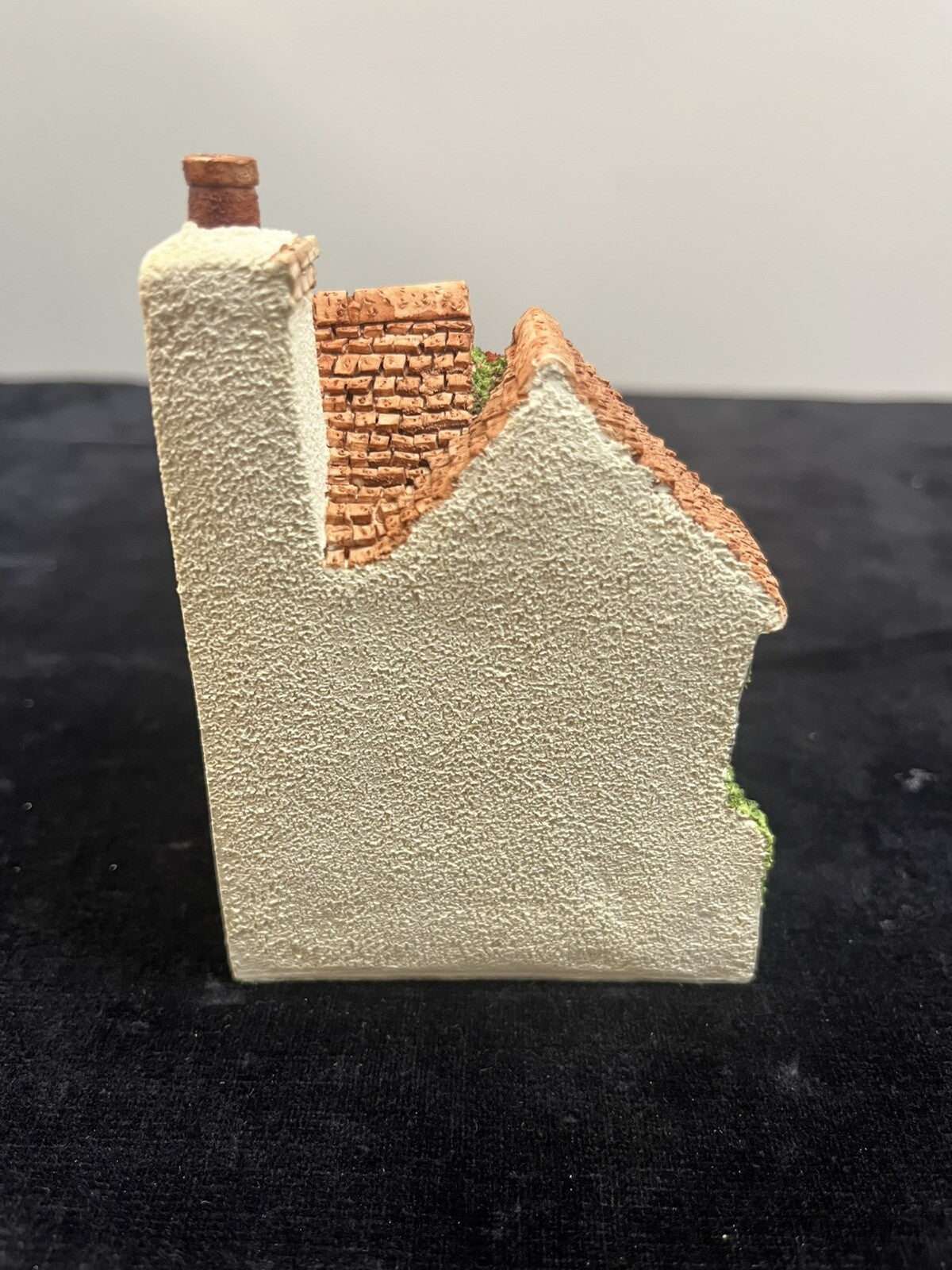 David Winter Gardener's Cottage mint condition w COA w/ original box 3x Seeds