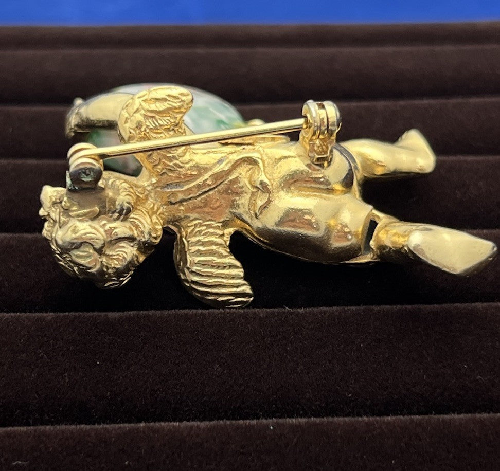 Rare Hattie Carnegie Cherub Brooch Pin Clutching lg Oval Faux Swivel Stone 1950