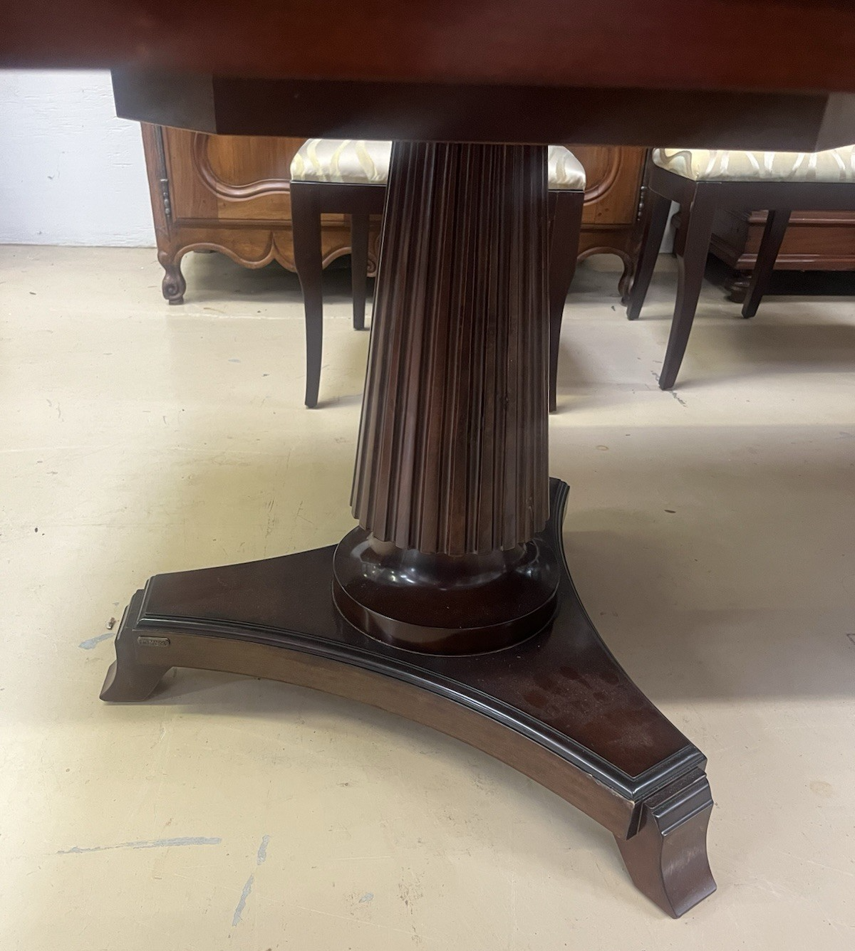 Hurtado "Gala" French Modern Mahogany Dining Table w/ 2 Leaves & 11 Chairs