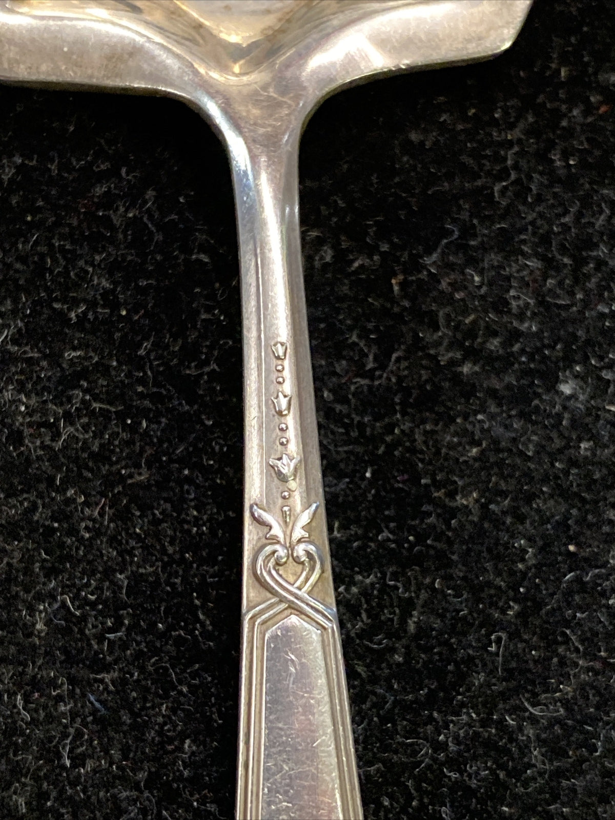 Lunt Sterling Chateau-Chateau Thierry 5" Bon Bon Spoon Shovel  1919  PC10