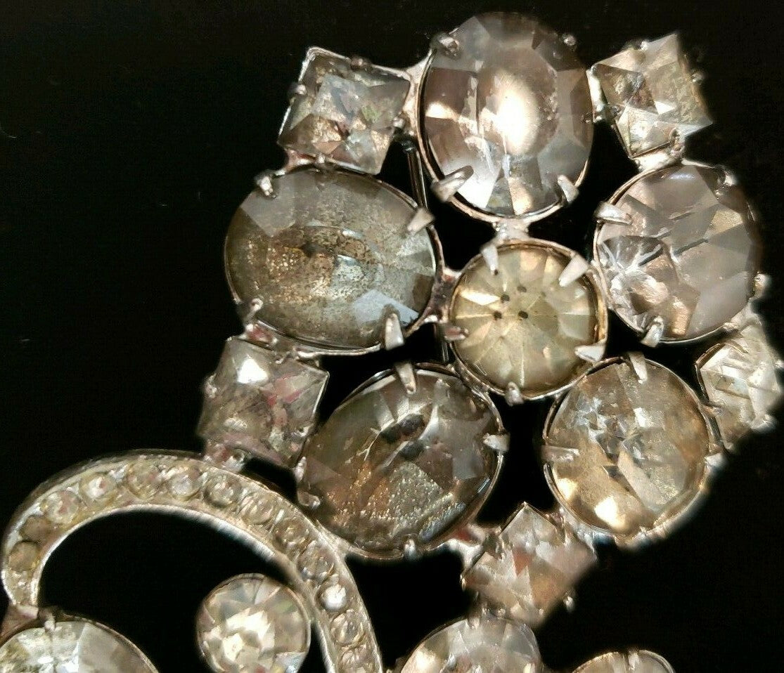 Vintage Signed Weiss Smoky Gray & Crystal Rhinestone Brooch Prong Set