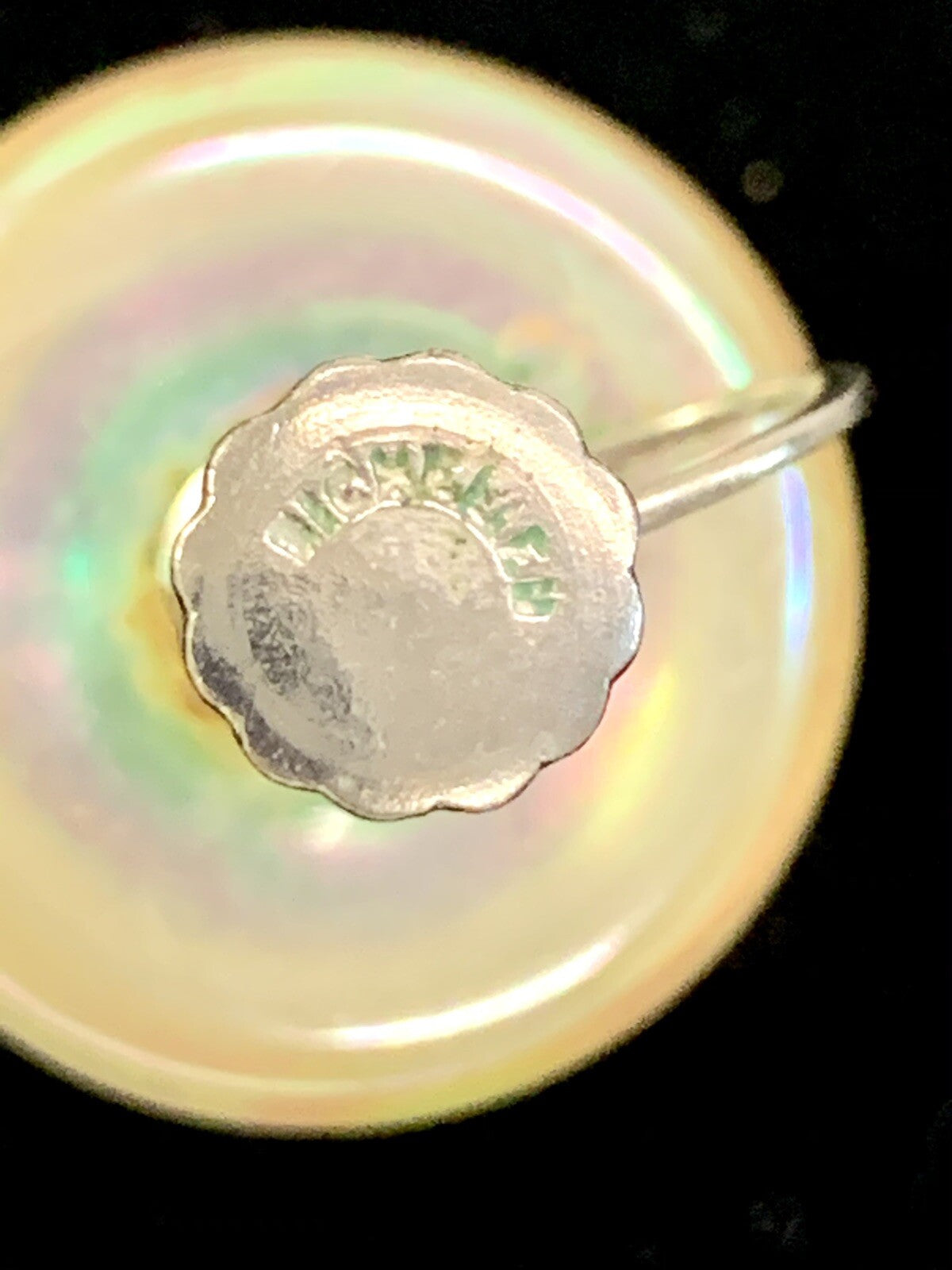 VTG.RICHELIEU WHITE IRIDESCENT LUCITE SCREW BACK EARRINGS