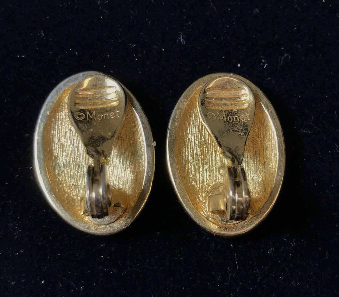 ELEGANT SIGNED MONET GOLD-TONE BLACK ENAMEL Oval  CLIP EARRINGS Art Deco