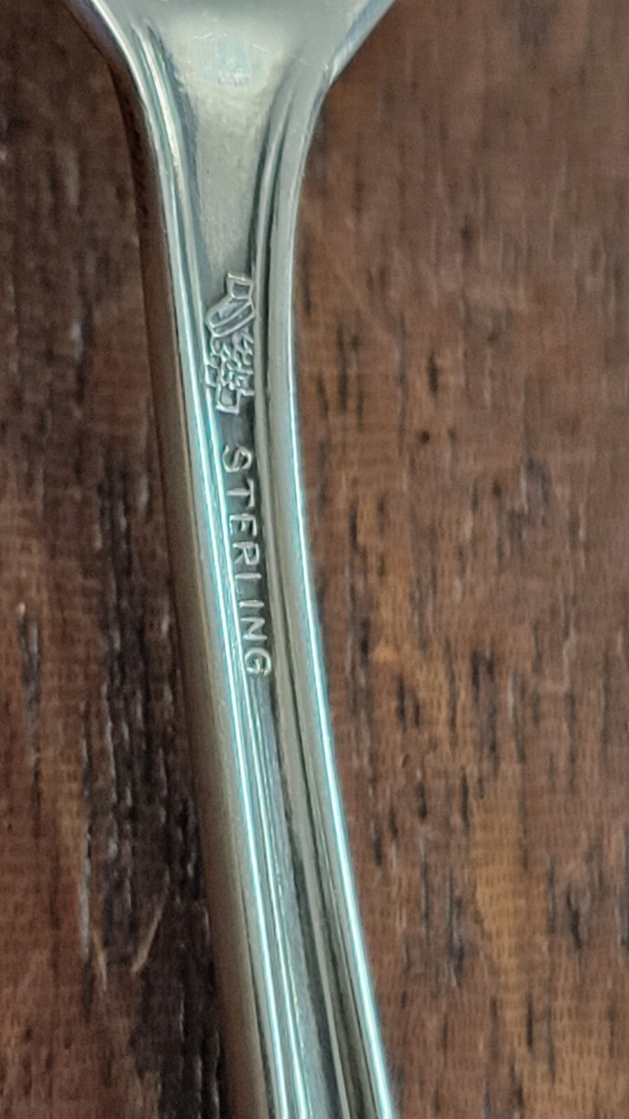 Sterling  Manchester MARY WARREN LEMON FORK  4 1/2" No Mono 1910-1932 10.3 grams