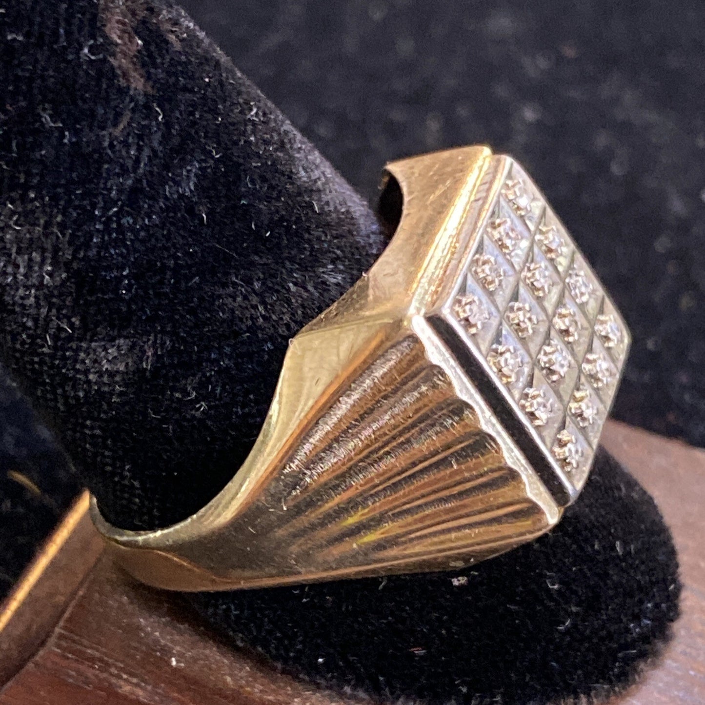 8G Men's 10k Yellow & White Gold .16cts Diamond TW Ring Size 12.25