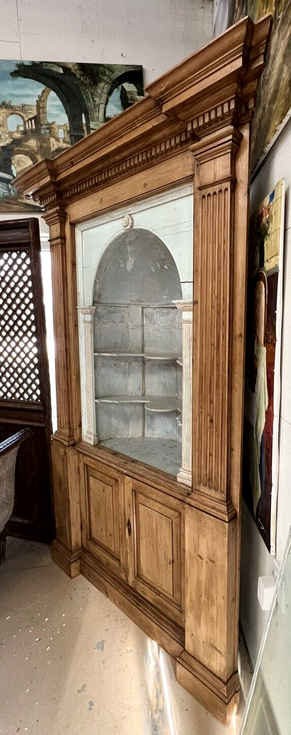 Antique American Federal Oak Corner Cabinet w/ Painted Interior 19C Farmhouse