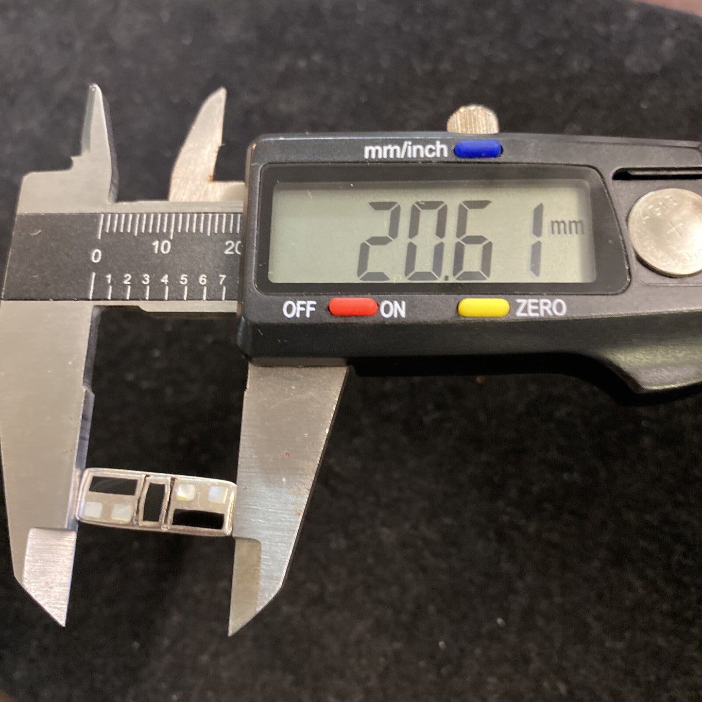 Sterling Silver 925 Mother of Pearl & Onyx Ring SZ 6.75 4.5g JM21