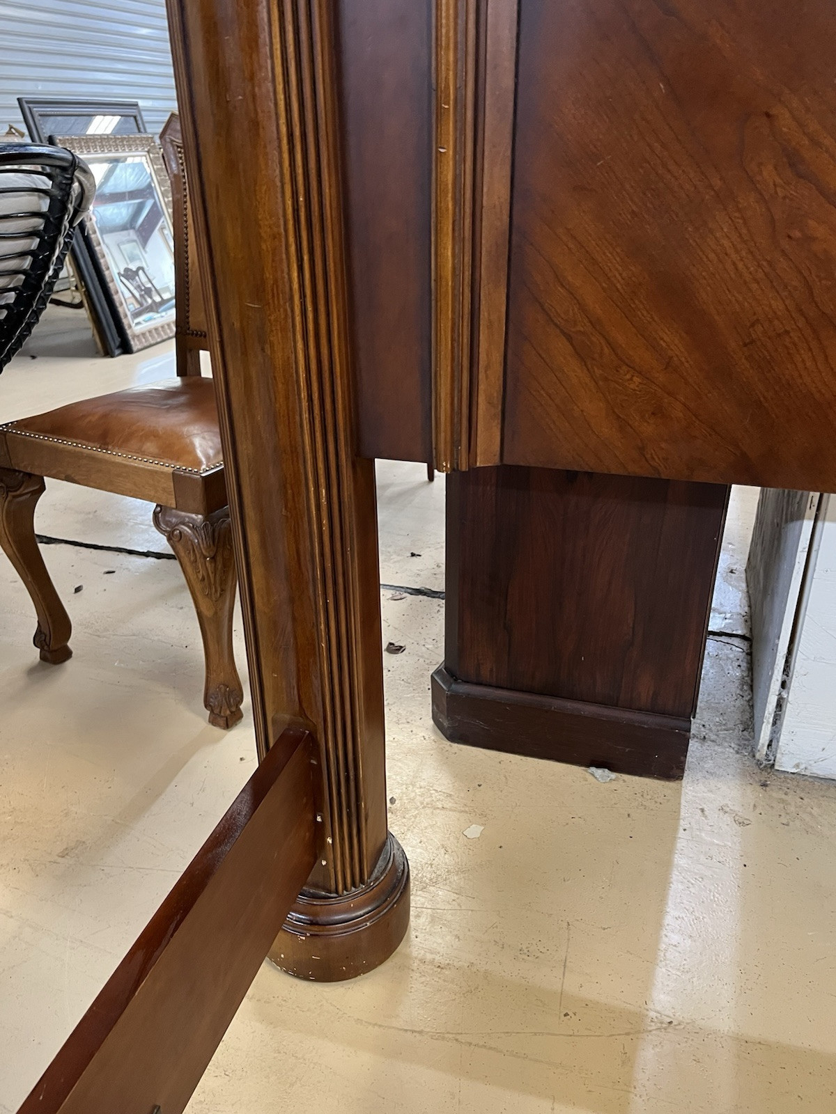 Bernhardt Modern King Size 4 Poster Bed CL12