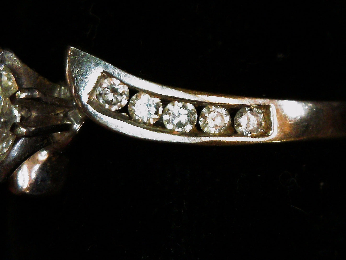 14k White Gold & Diamond Ring SZ 6.5 2.9g