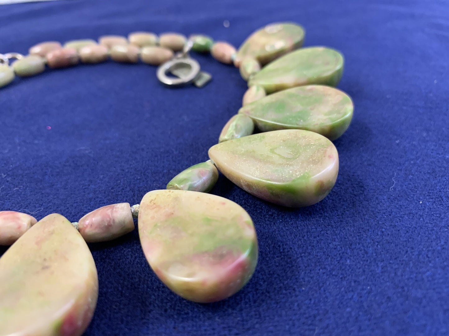 Zahara Vintage Green -Pink  AGATE Stone Collar NECKLACE toggle closure 16 1/4"