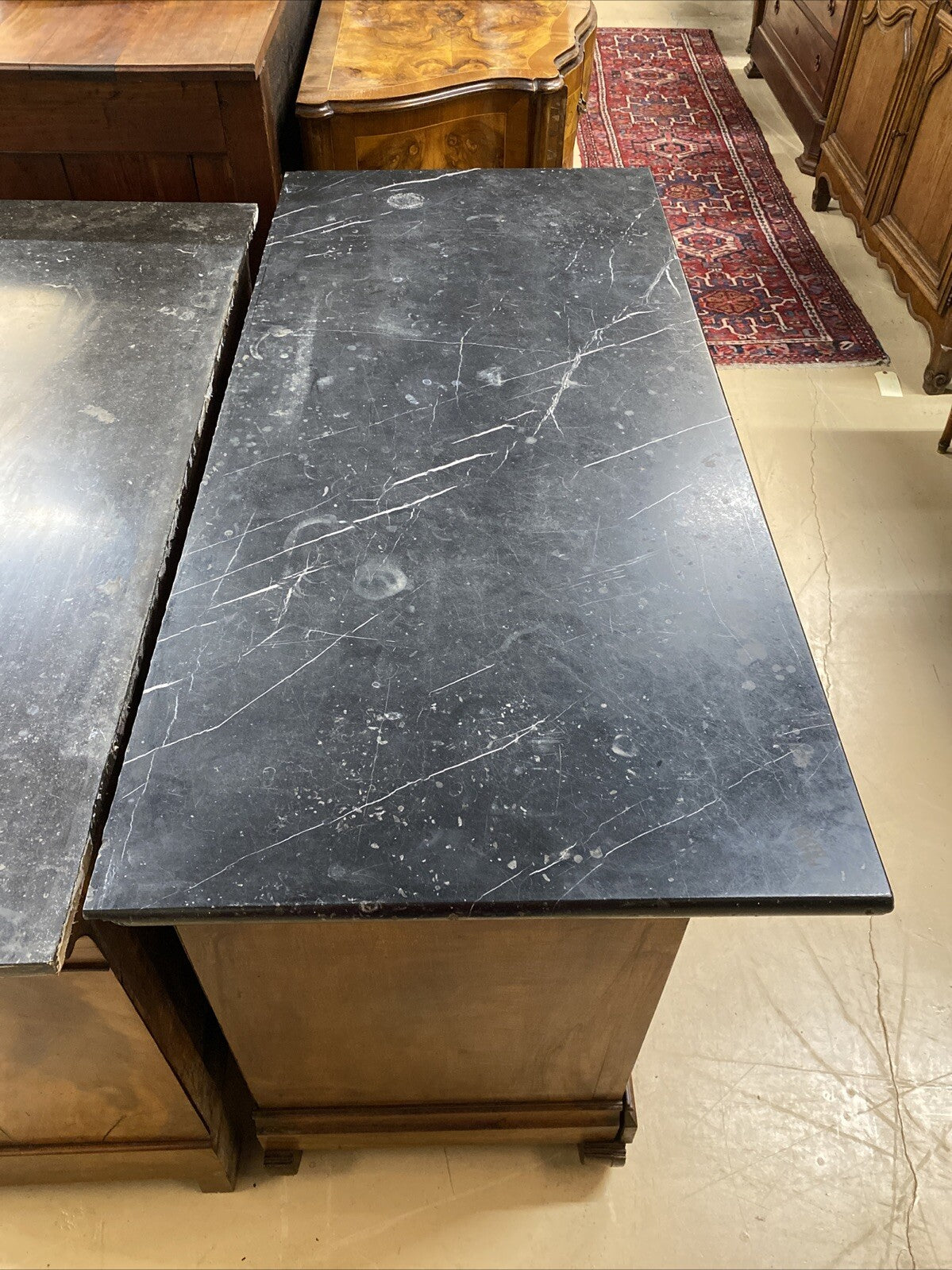 ANTIQUE FRENCH LOUIS PHILIPPE PERIOD MARBLE-TOP BURLED WALNUT COMMODE CHEST