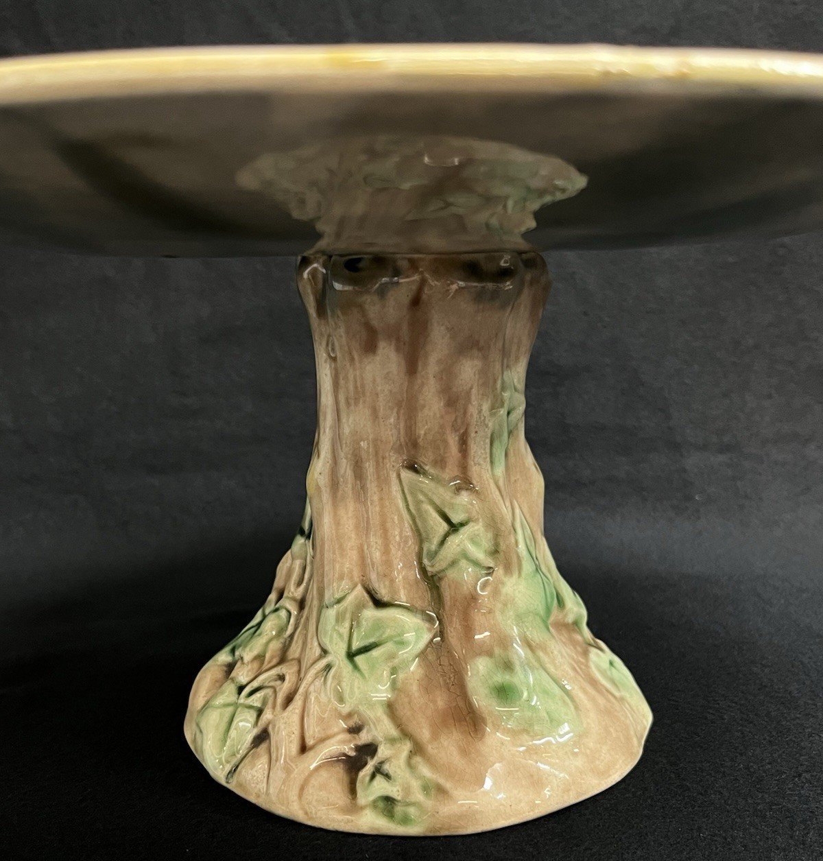 1800s Griffen Smith & Hill Etruscan Majolica Maple Leaf Pedestal Plate 9.5"