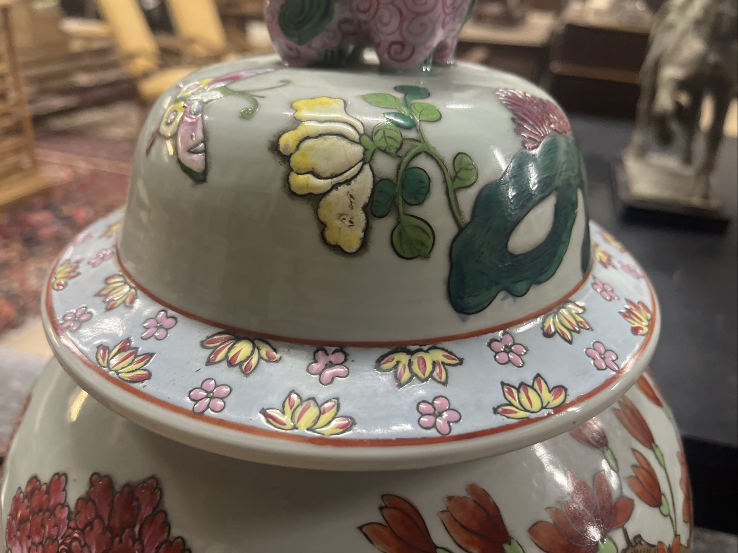 Covered Ginger Jar Famille Rose Qing Dynasty 19c Period Vase Foo Dog