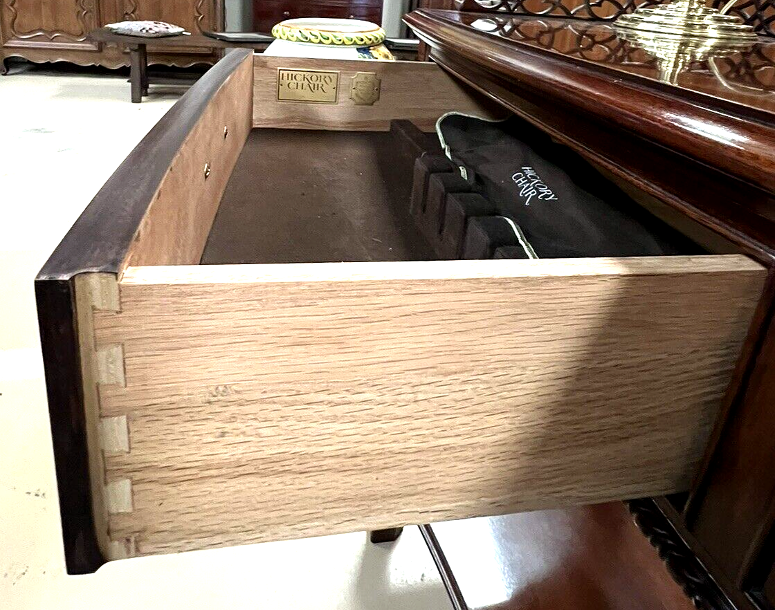 HICKORY CHAIR CO HISTORIC JAMES RIVER COLLECTION 2 TIER SERVER SIDEBOARD CONSOLE