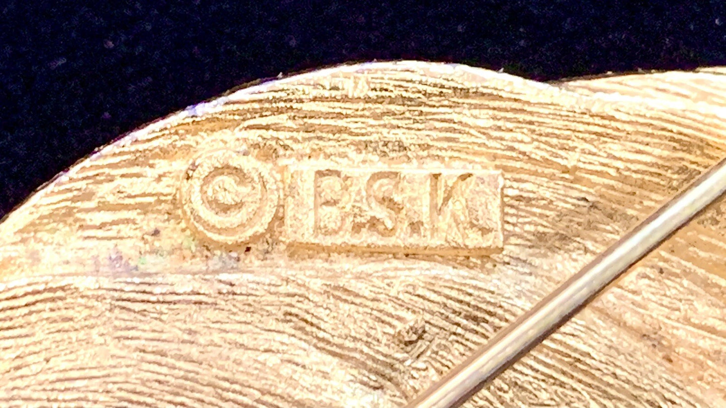 Vintage Gold Tone BSK Signed Stylized Leaf Brooch Pin w/ Single Pearl