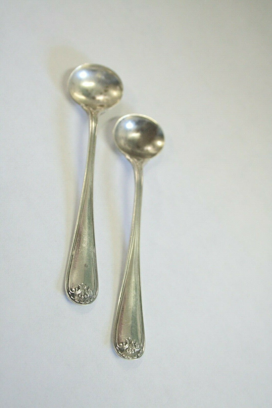 Pair Watson Sterling Silver Salt Spoons 3" Bunker Hill pattern NM Master Salt
