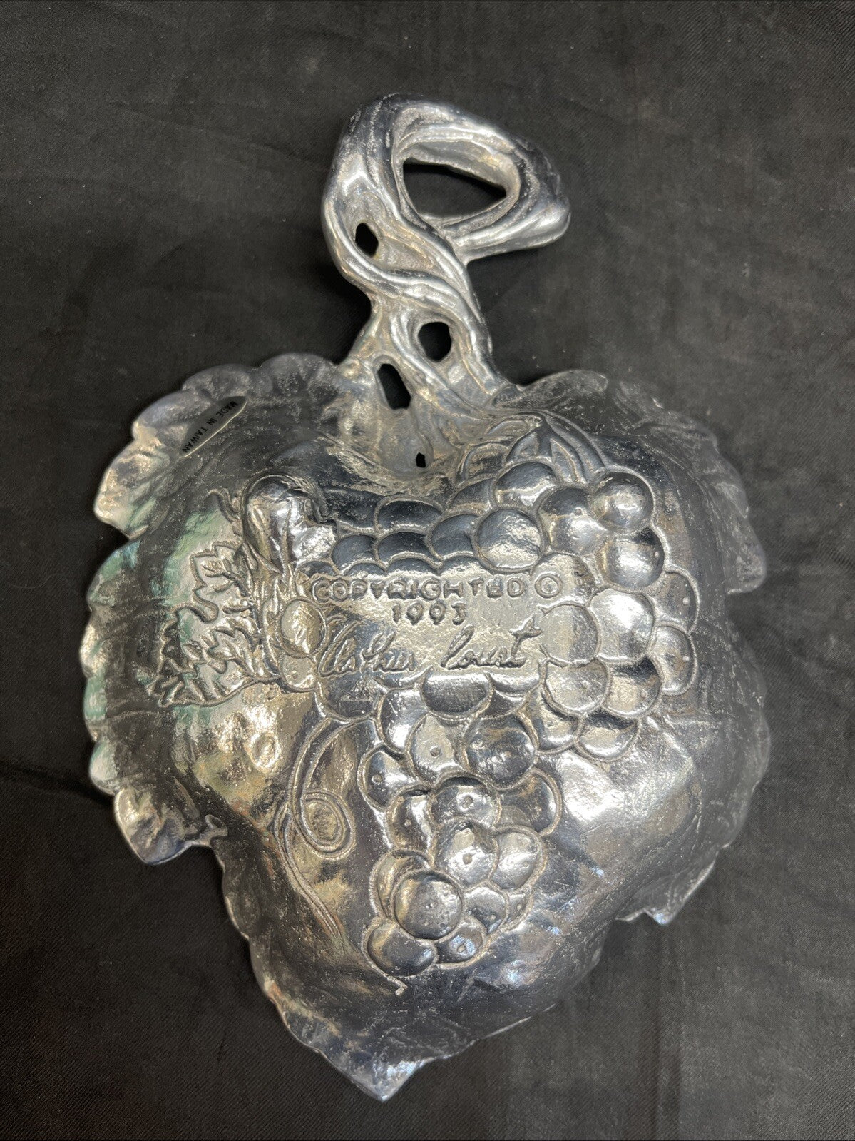 Arthur Court Aluminum Holloware Grape 7" Leaf Dish Bon-Bon Tray