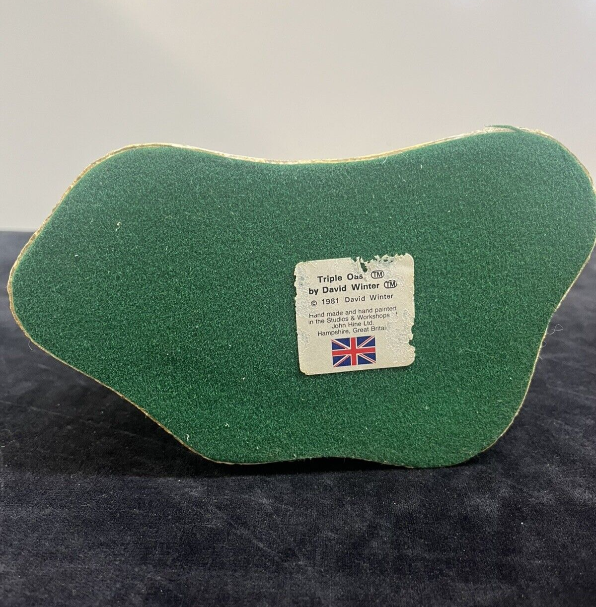 Vintage 1981 David Winter TRIPLE OAST w/ box