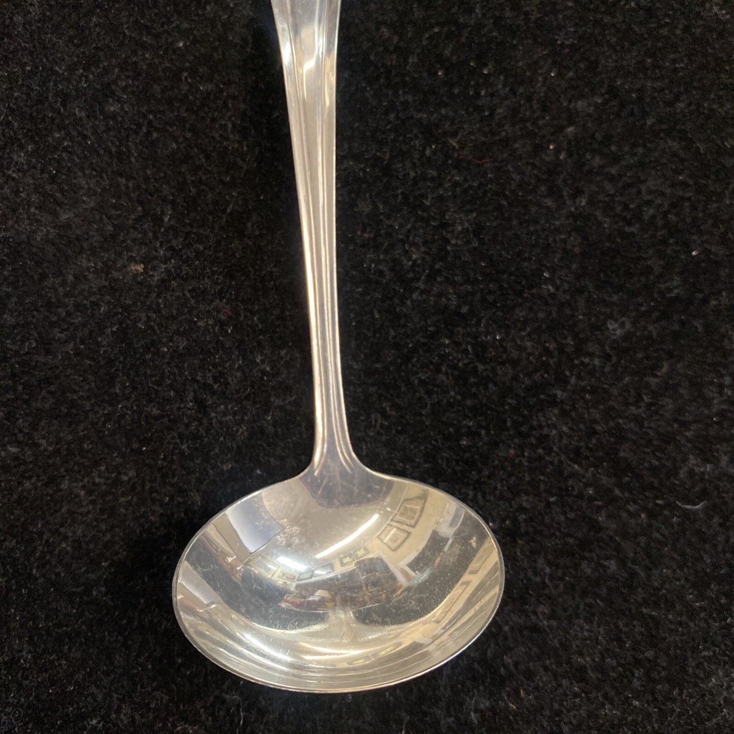 Wallace "America"  Sterling Silver  Ladle 4 1/2" 15g mono S 15.5g