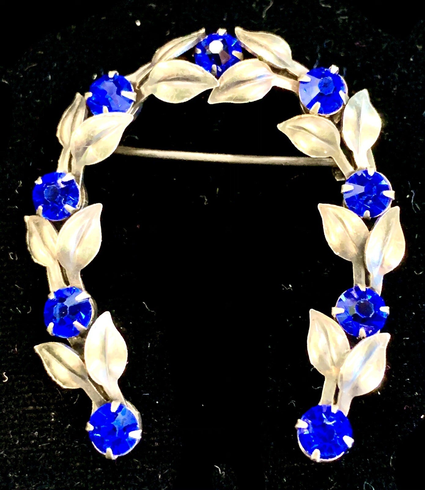 Vtg  Sterling Silver Horseshoe Faux Sappphire Stones Leaves Brooch Pin 7.8 gr