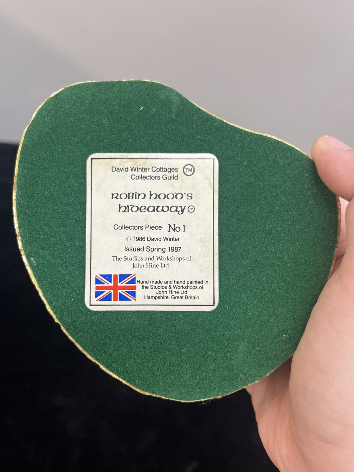 David Winter Cottages Robin Hood’s Hideaway Collectors No 1 Spring 1986 Vintage