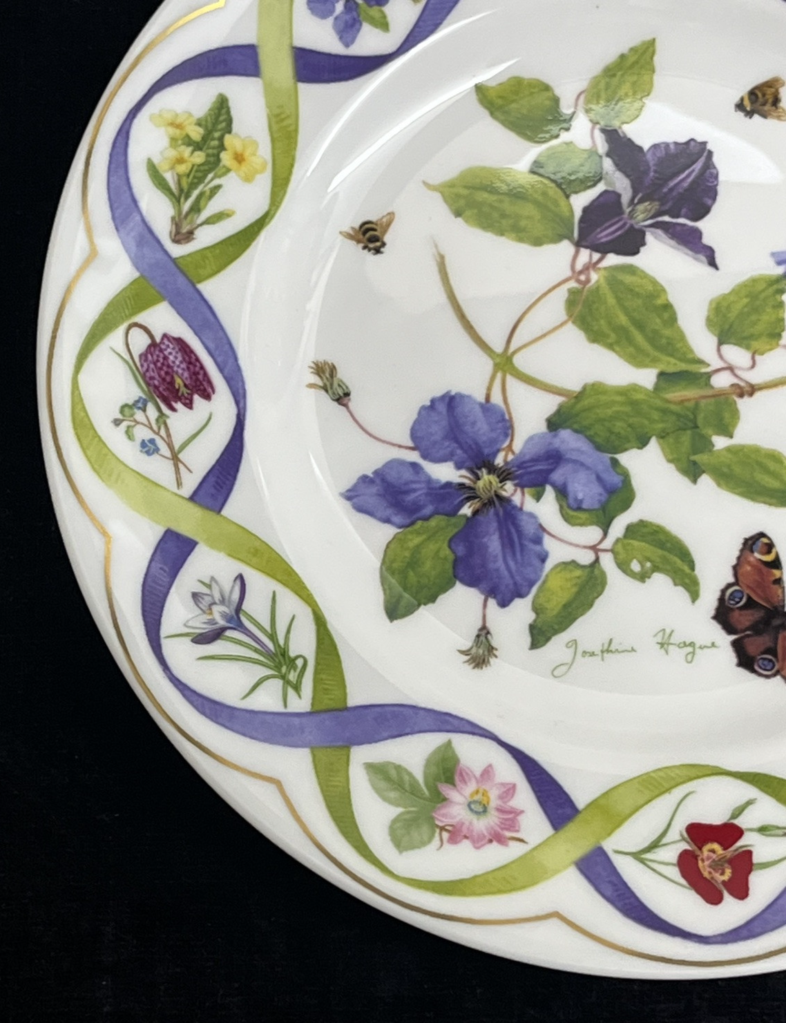 Wedgwood "The Flower Artists of Kew" Clematis Plate - 8.25"
