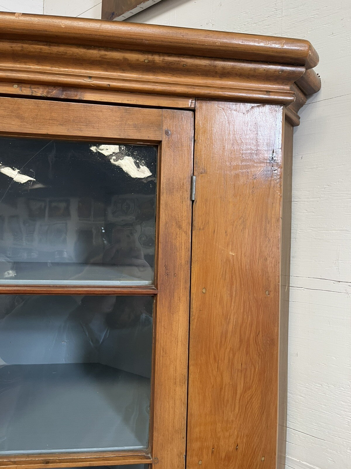 AMERICAN FEDERAL PINE & MAPLE CORNER CUPBOARD 81.5" High