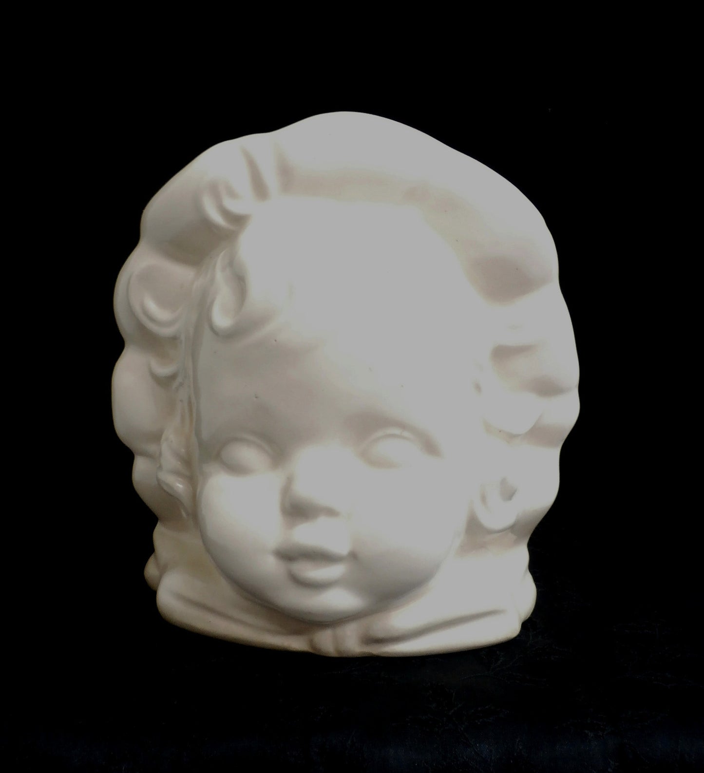 Infant Baby in Bonnet Headvase  Pottery Head Vase Planter USA Hull ? 1940's