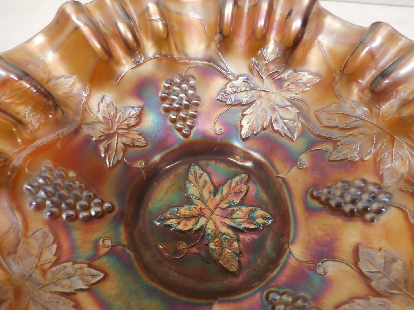 Fenton Amethyst 1907 "Vintage" Grape and Leaves Carnival Glass Bowl 8 1/2"