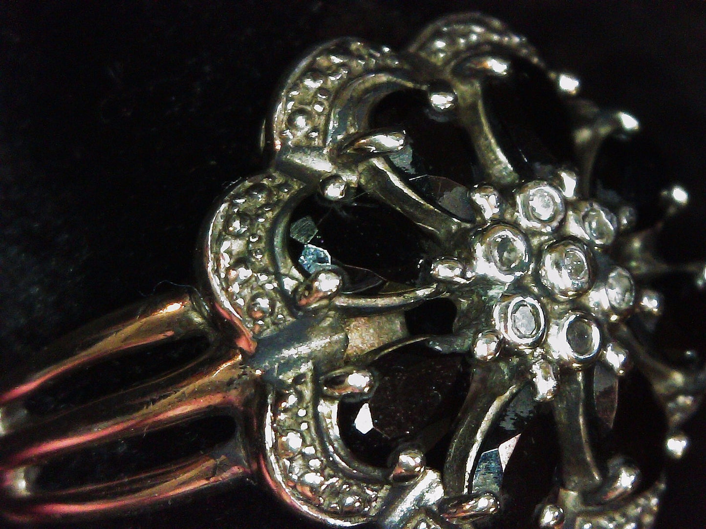 Sterling Silver 925 Onyx & CZ Stones Flower Shaped Ring SZ 7 7.2g