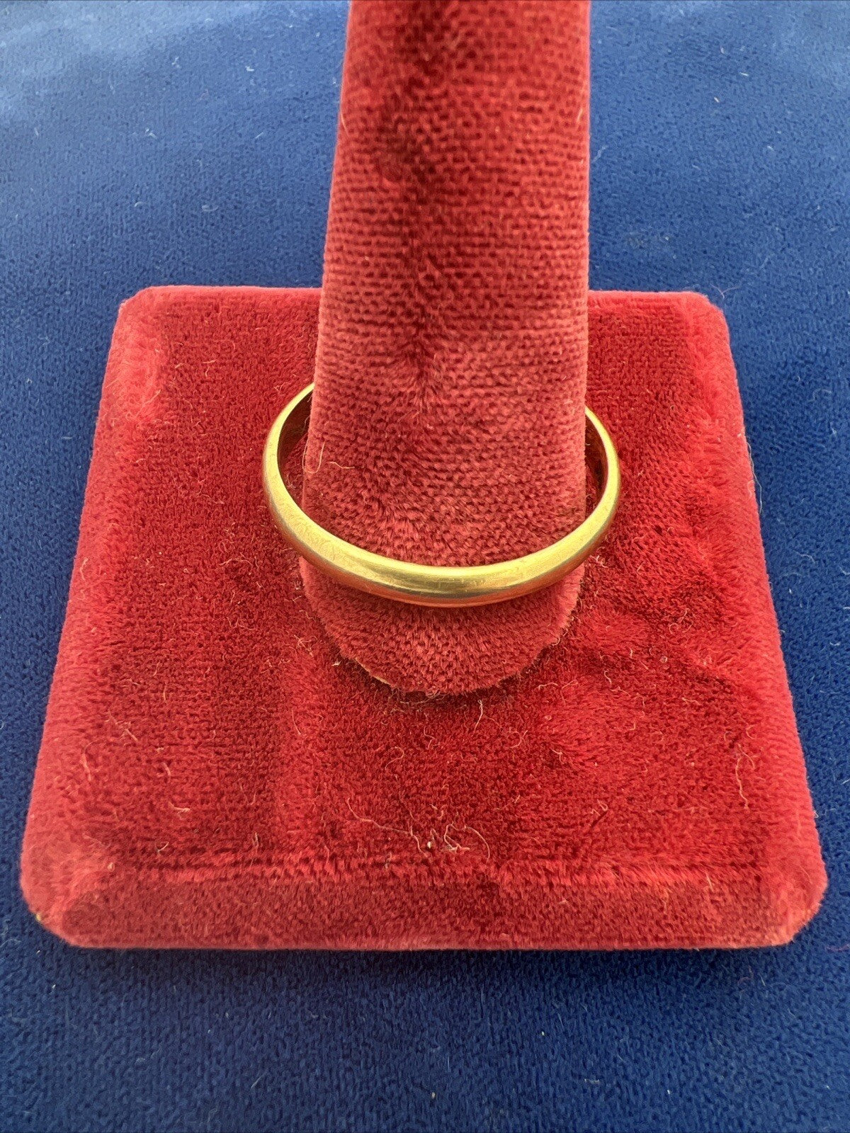 Vintage 14k Yellow Gold Band Ring. Size 10  2.97g 3mm wide stamped 14K