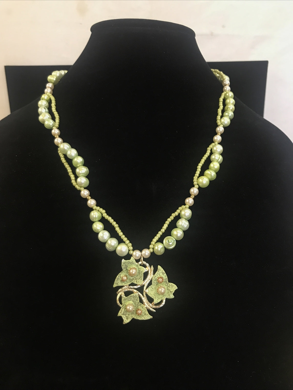 Vintage Genuine Green Freshwater Pearl Necklace with 3 Leaf Enamel Pendant