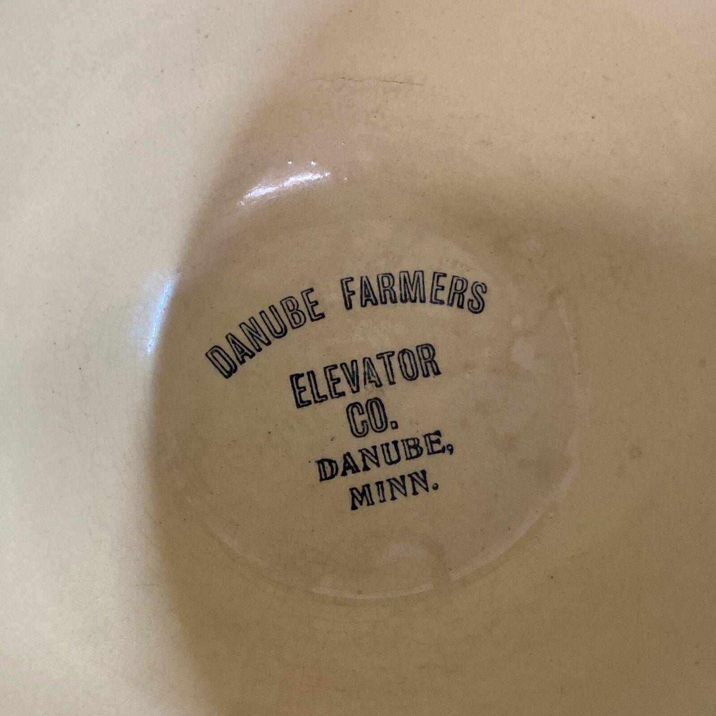 Watt Ware USA Apple 3 1/2" Bowl #7 Danube Farmers Elevator Co.