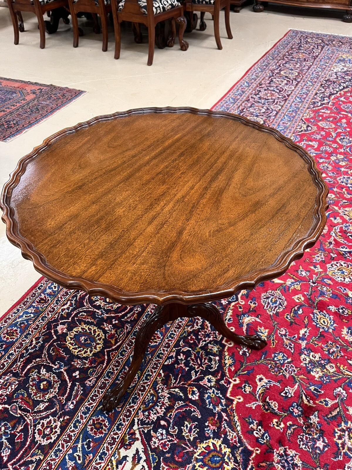 BAKER MAHOGANY PIE-CRUST TILT-TOP TRIPOD TEA TABLE BIRDCAGE