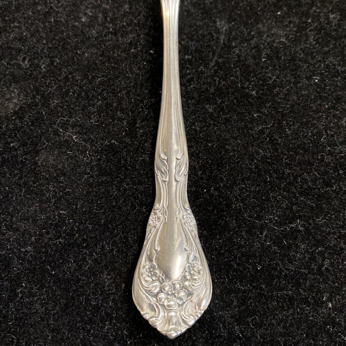 Alvin Sterling Silver 7 1/8" Chateau Rose Master Butter Spreader No Mono 34.7g