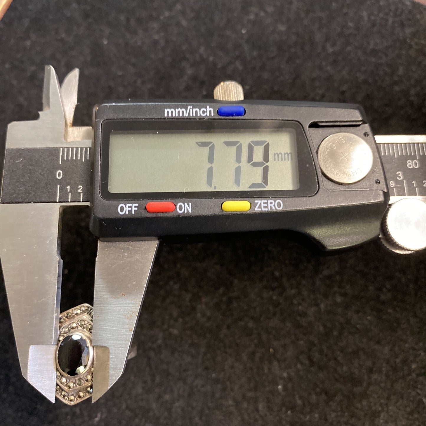 Sterling Silver 925 Faceted Black Onyx & Marcasite Stones Ring SZ 6.5 6.1g JM18