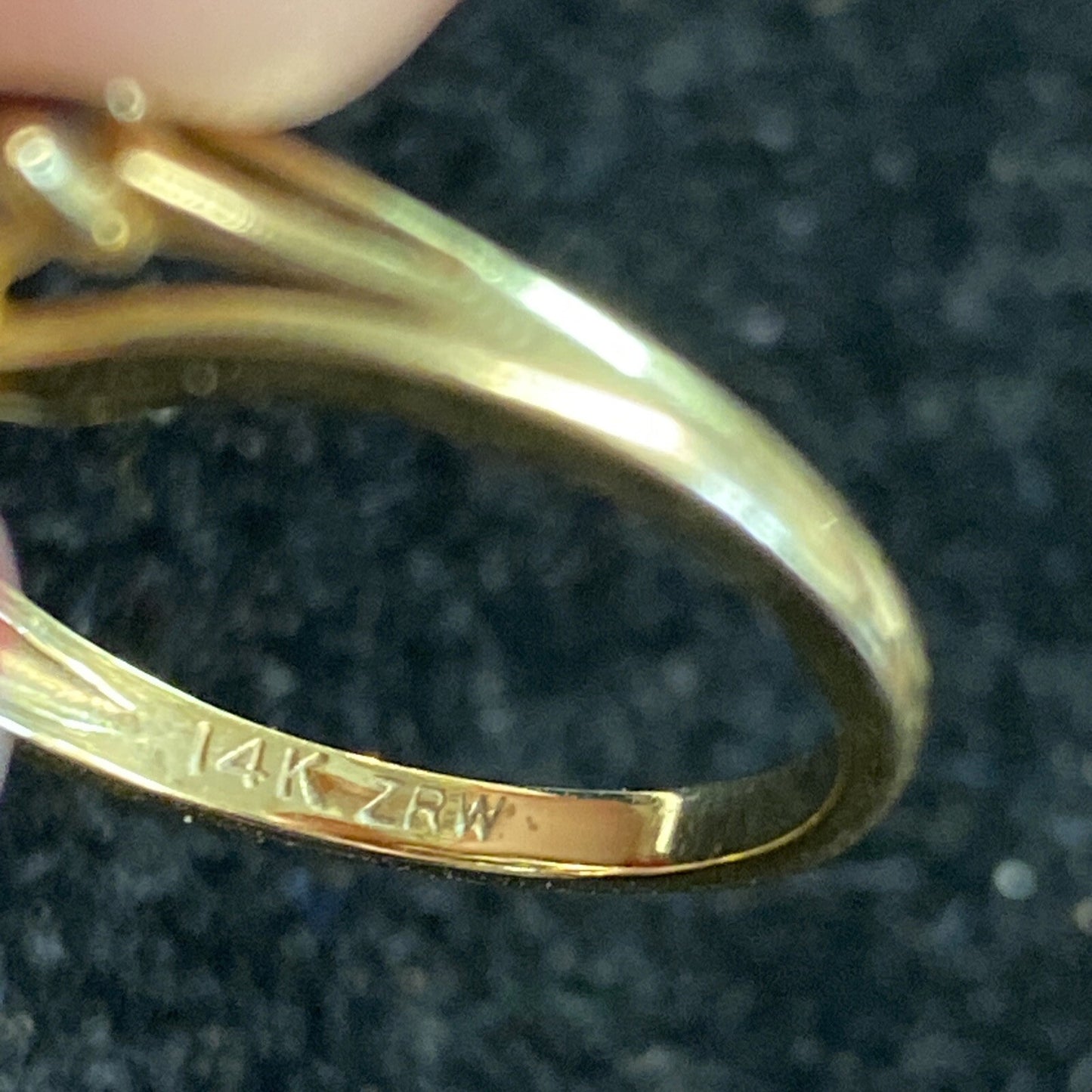 3g 14K Yellow Gold Multi Amethyst Stone Ring Size 6.75 ZRW Jewel America NYC