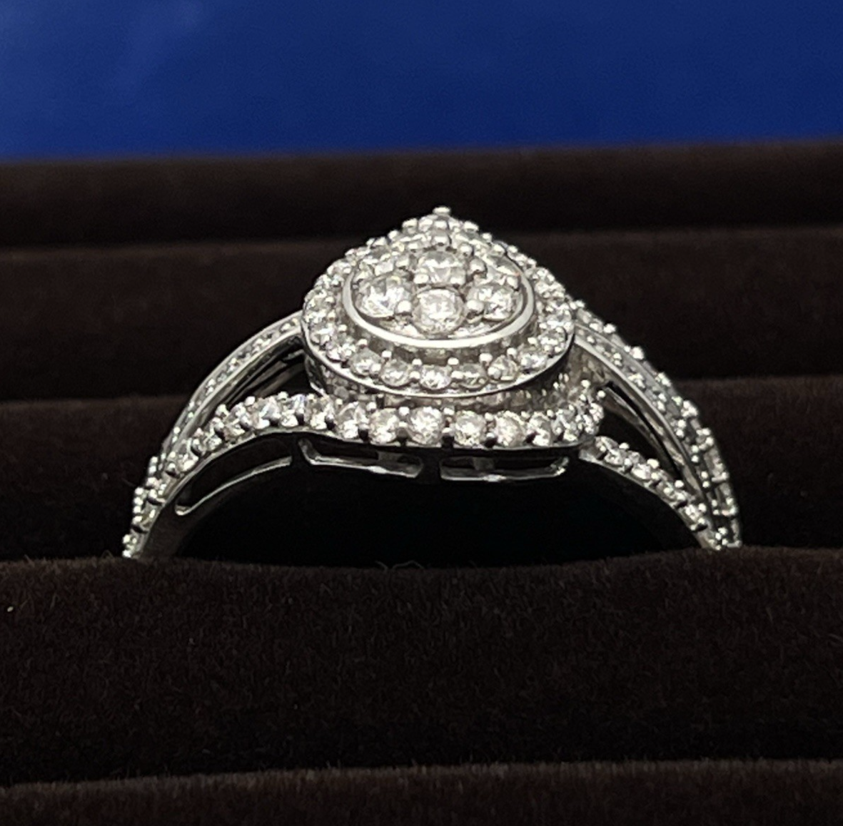 10k White Gold 1 CT TW Diamond Pear Shaped Ring 3.2g