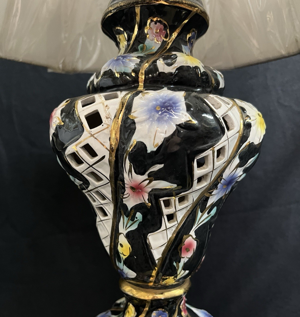 Vintage Capodimonte Porcelain Pierced Black & Gold Floral Lamp w/ Shade 26"