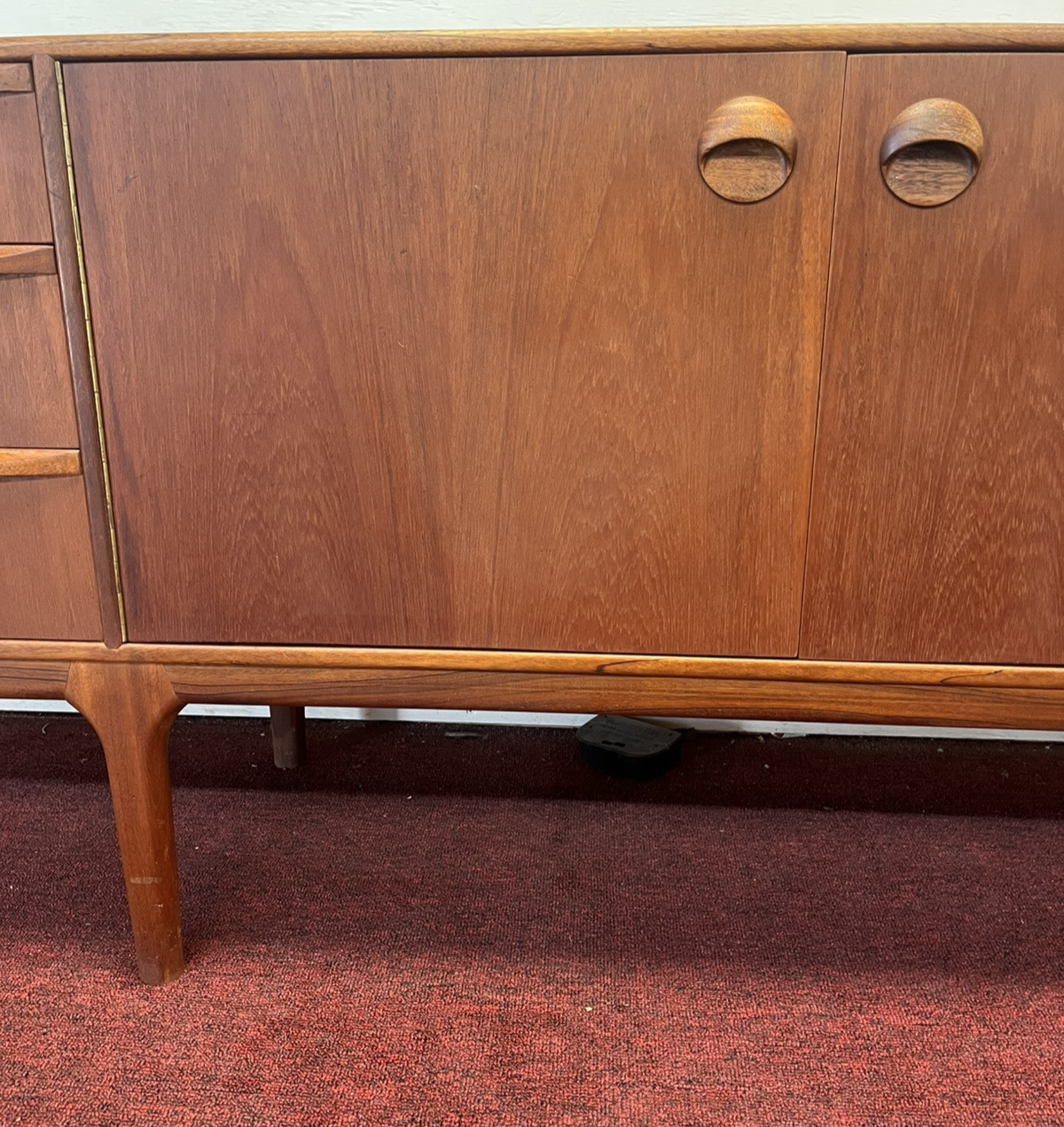 1960's McINTOSH 'DUNFERMLINE' MID-CENTURY MODERN TEAK SIDEBOARD  w/ FOLDOUT BAR