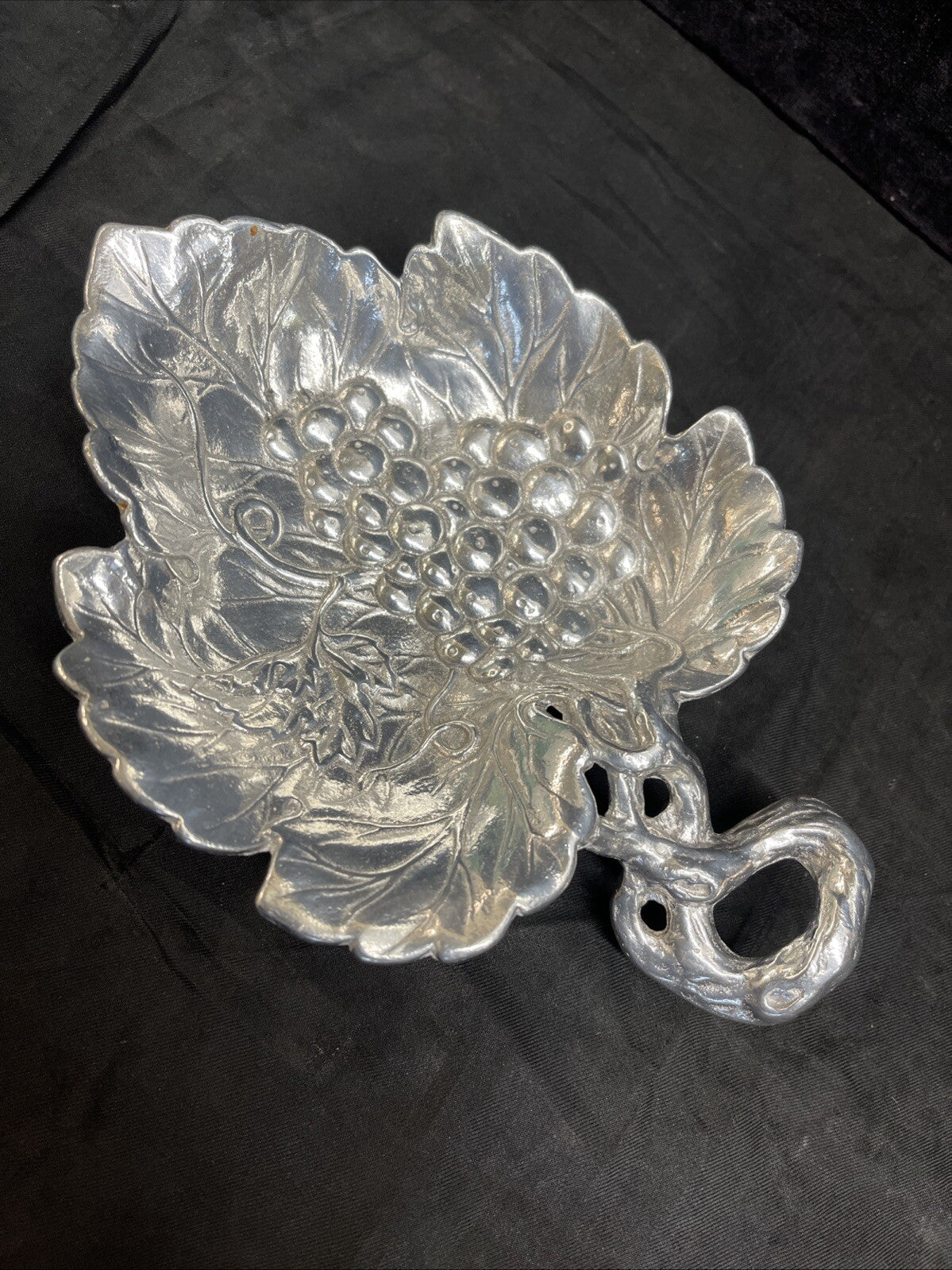 Arthur Court Aluminum Holloware Grape 7" Leaf Dish Bon-Bon Tray