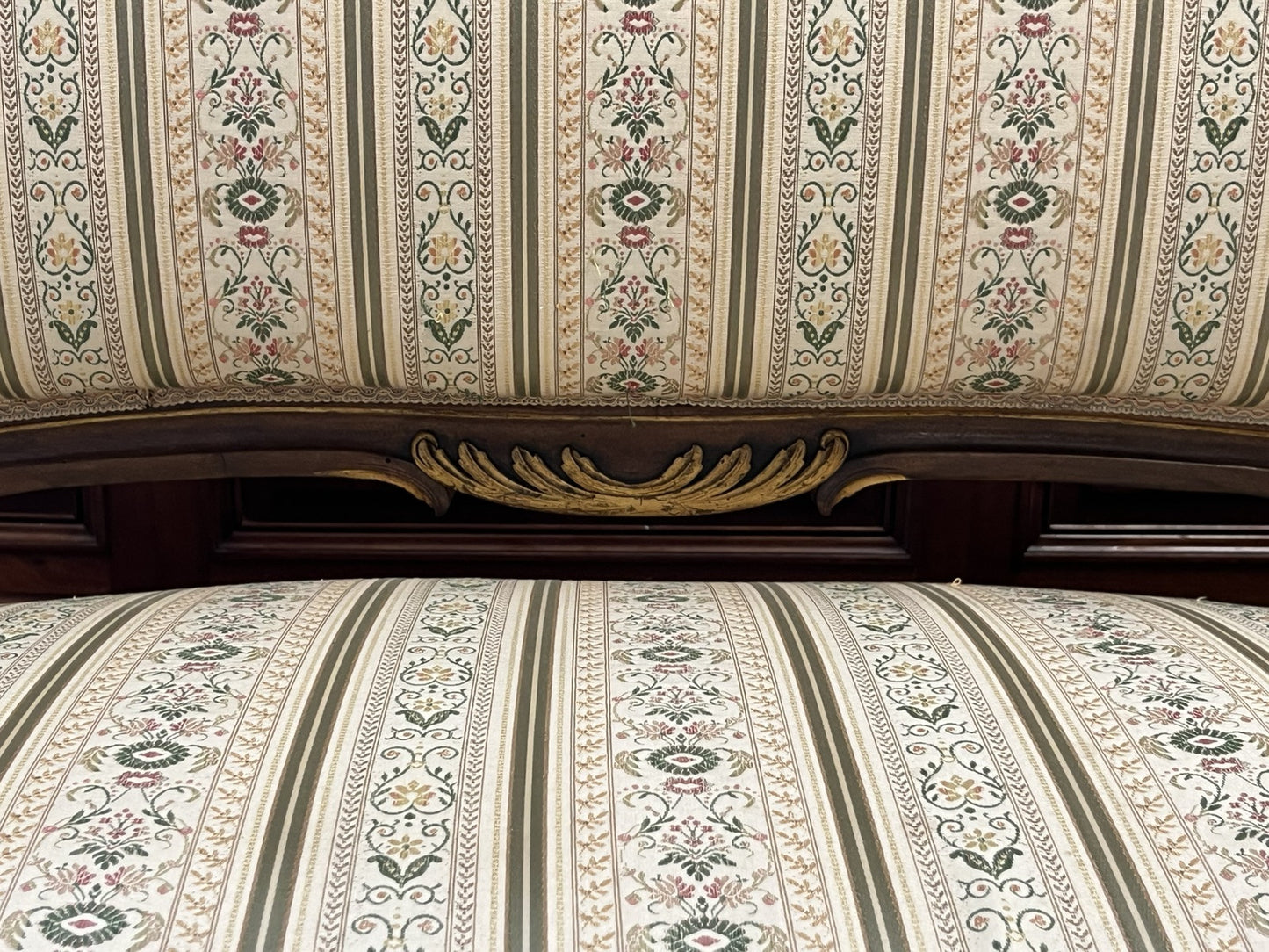 ANTIQUE FRENCH LOUIS XV CARVED & PARCEL-GILT UPHOLSTERED SALON SOFA COUCH SETTEE