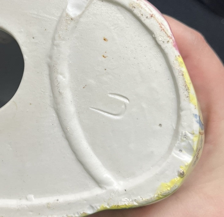 PAIR OF CHINESE FAMILLE ROSE PORCELAIN FIGURES OF SEATED BUDAI BUDDAH