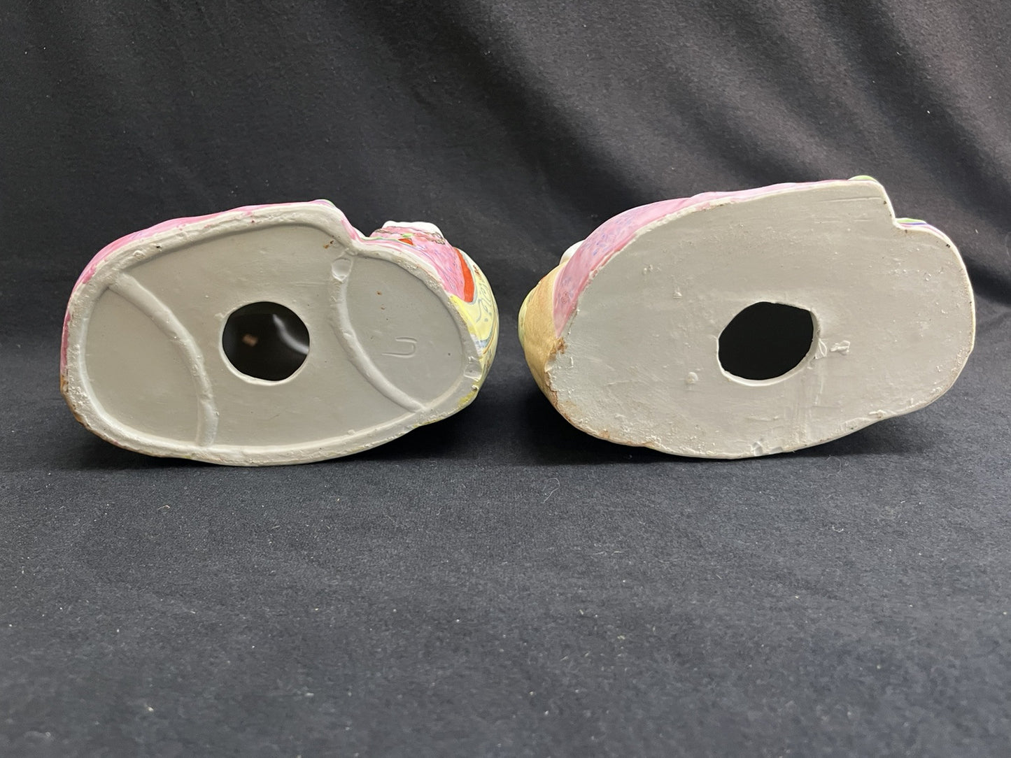 PAIR OF CHINESE FAMILLE ROSE PORCELAIN FIGURES OF SEATED BUDAI BUDDAH