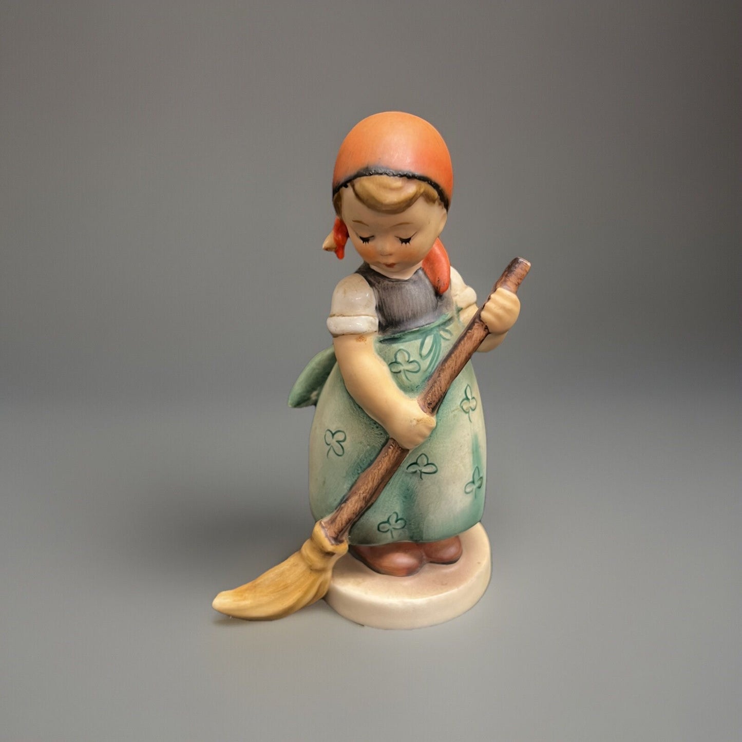 Vintage M.I. Hummel Porcelain “Little Sweeper” Figurine #171 W. Germany