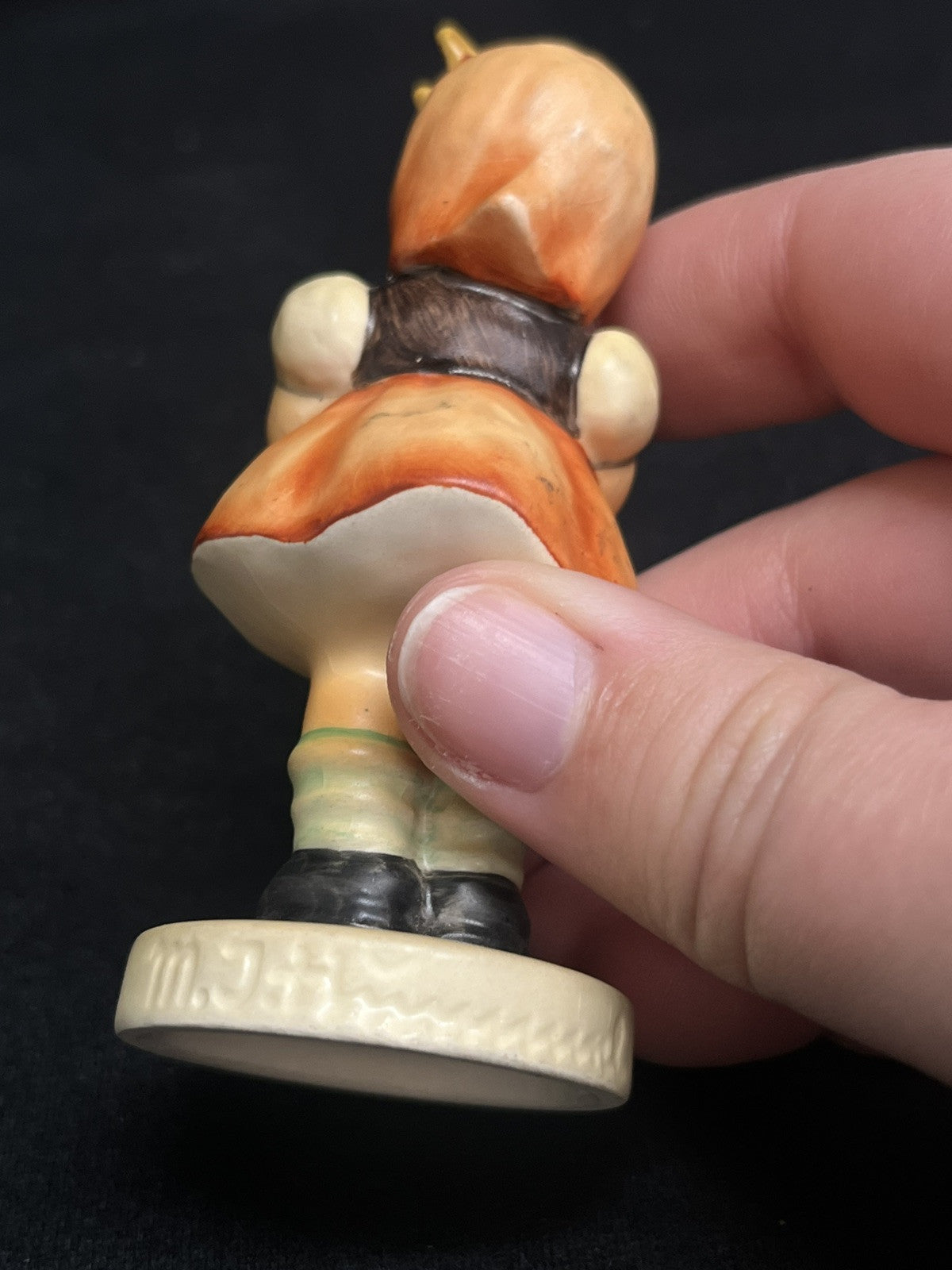 Vintage Goebel M.I. Hummel Porcelain "Girl with Doll" Figurine 239/B W. Germany