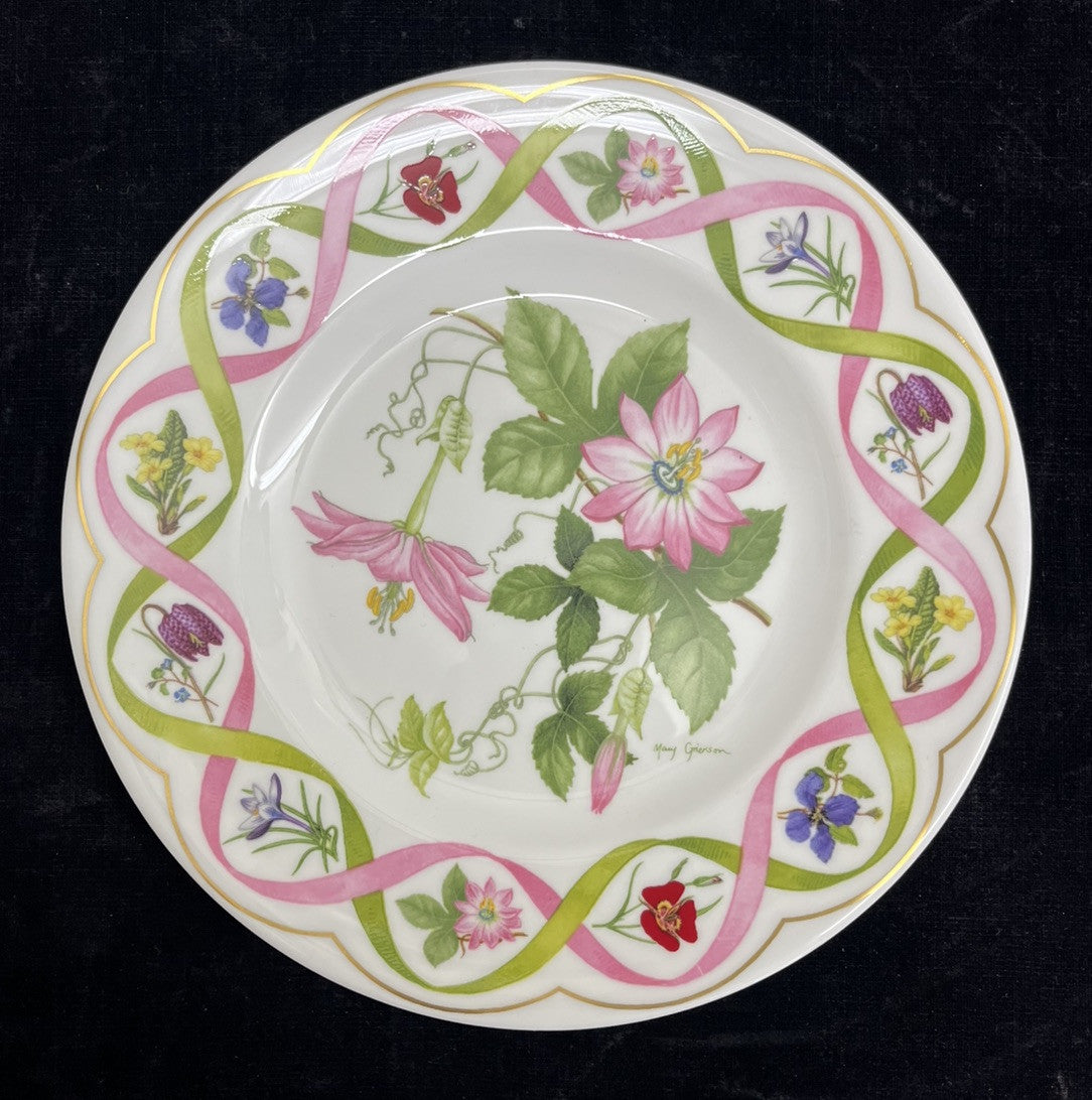 Wedgwood "The Flower Artists of Kew" Pink Passionflower Plates Set of 2 - 8.25"